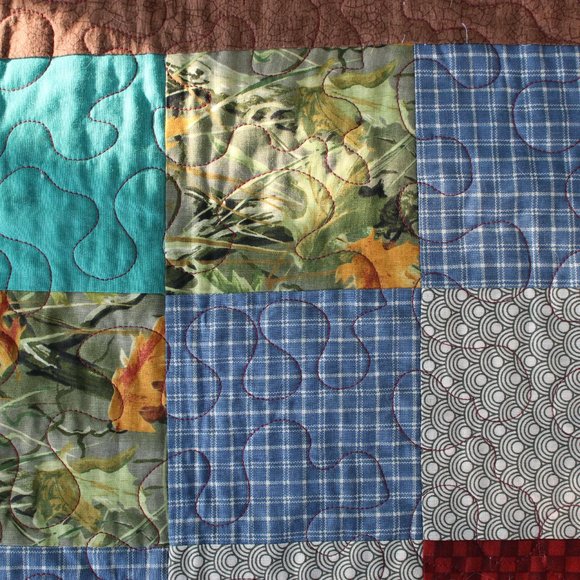 Quilted Throw/Quilt Playful Pattern  Size 31" X 31" - Picture 7 of 8
